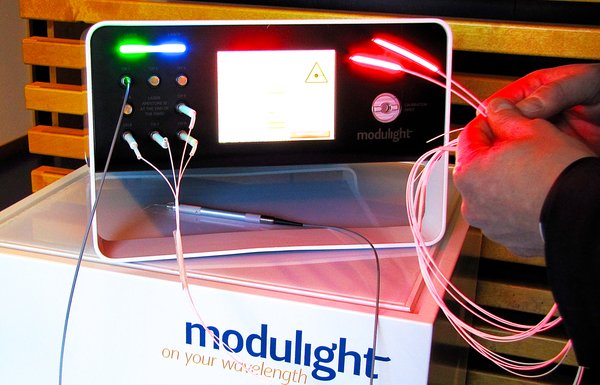 Modulightin laserhoitolaitetta ​voidaan hyödyntää muun muassa kirurgiassa, syövän hoidossa ja antibakteerisissa sovelluksissa.​​