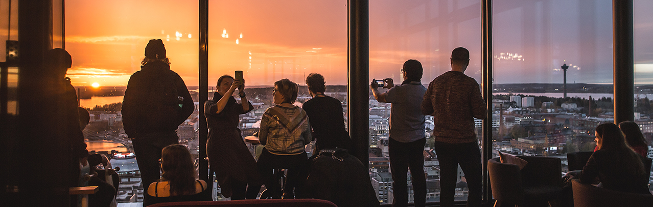 Visit Tampere Moro Sky Bar Autumn Sunset Laura Vanzo 2